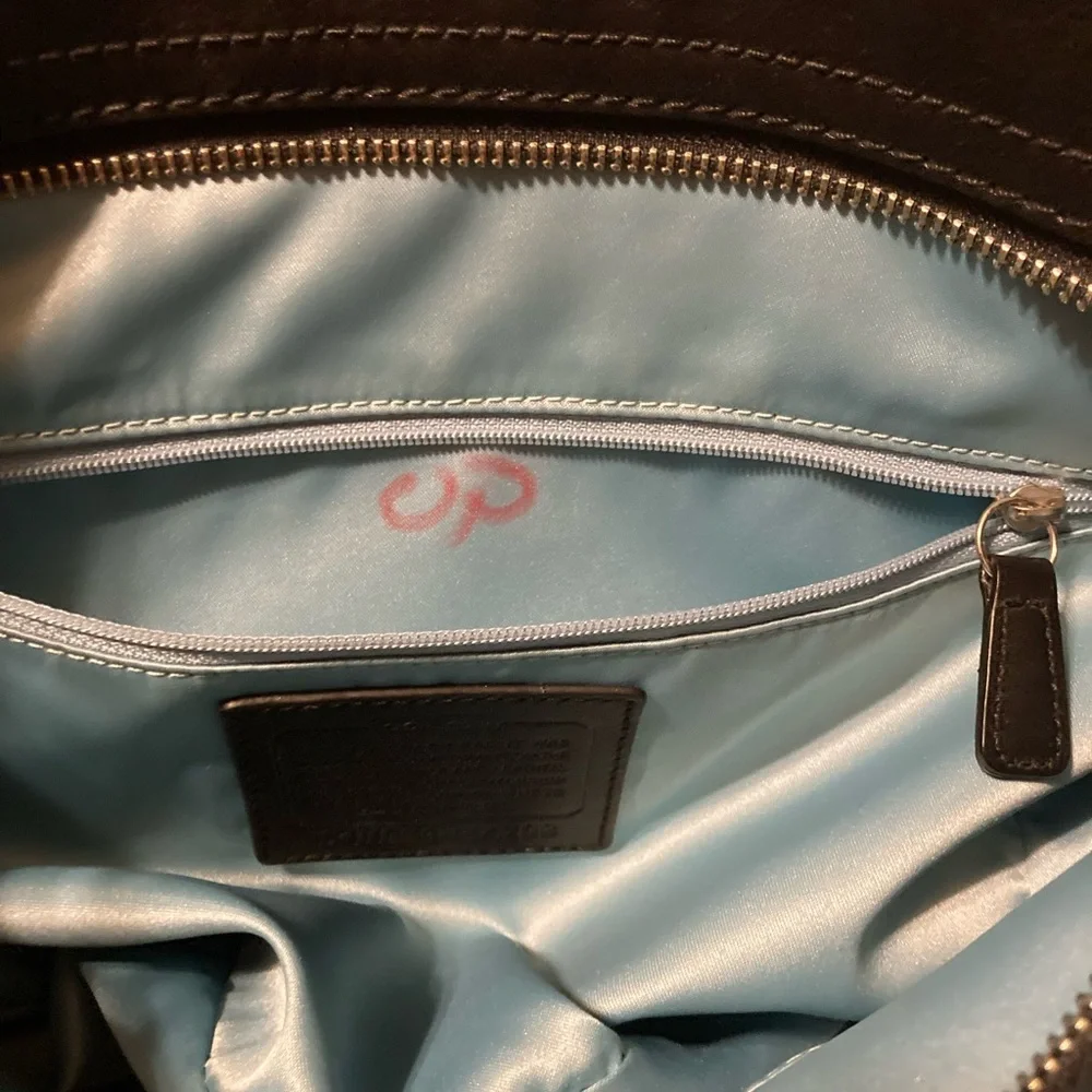 Coach Tan/Black Leather Trim C Signature Jaguar Shoulder Bag Excellent - Picture 9 of 10